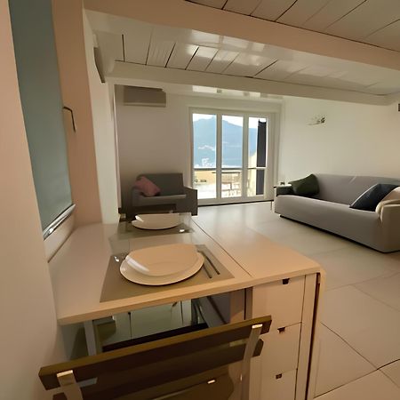 Casa Pg - Appartamento Vista Lago Monte Isola Esterno foto